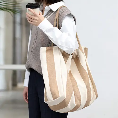 Striped and Checkered Canvas Tote Bag with Large Capacity and Casual Design